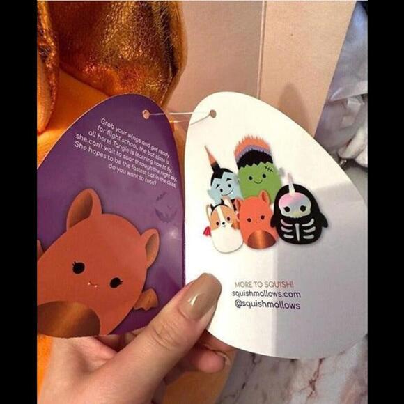 Squishmallows Tangie the Orange Bat 12" Halloween Limited Edition Plush - Picture 3 of 3